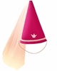 Chapeau de princesse ou de fée en feutre fuchsia de forme conique dont le bord inférieur est décoré d'un galon rose clair et d'une couronne rose clair et  muni d'un élastique pour fixer le chapeau sous le menton et à la pointe duquel se déploie un voile de tulle rose.